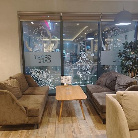 H.T Hotel Belgrade Luaran gambar