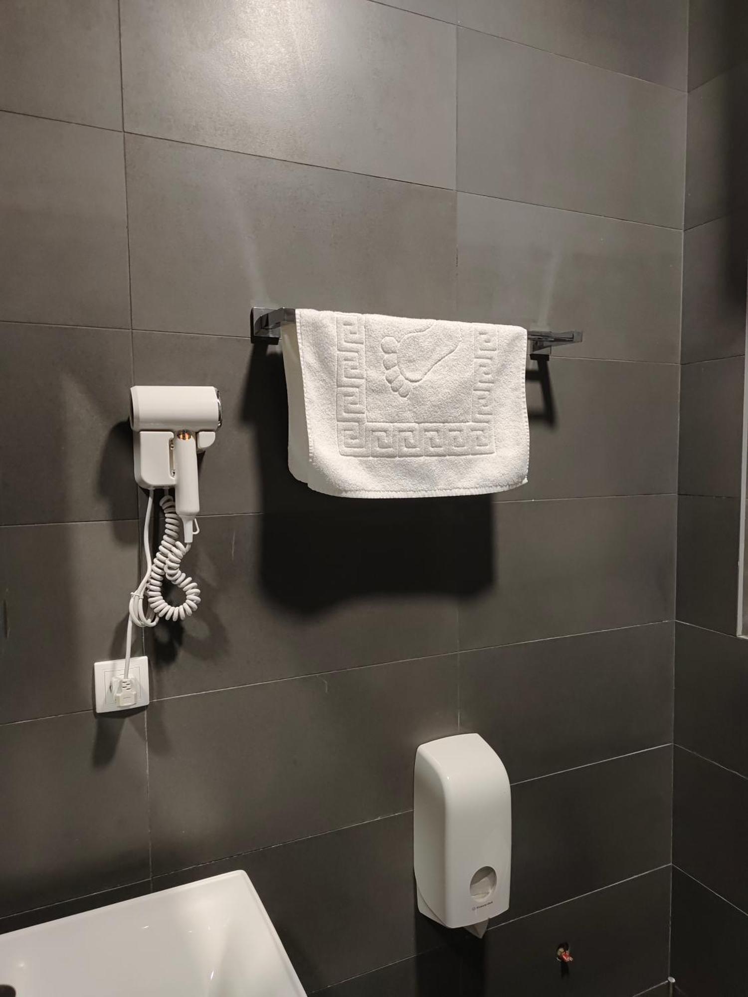 H.T Hotel Belgrade Luaran gambar