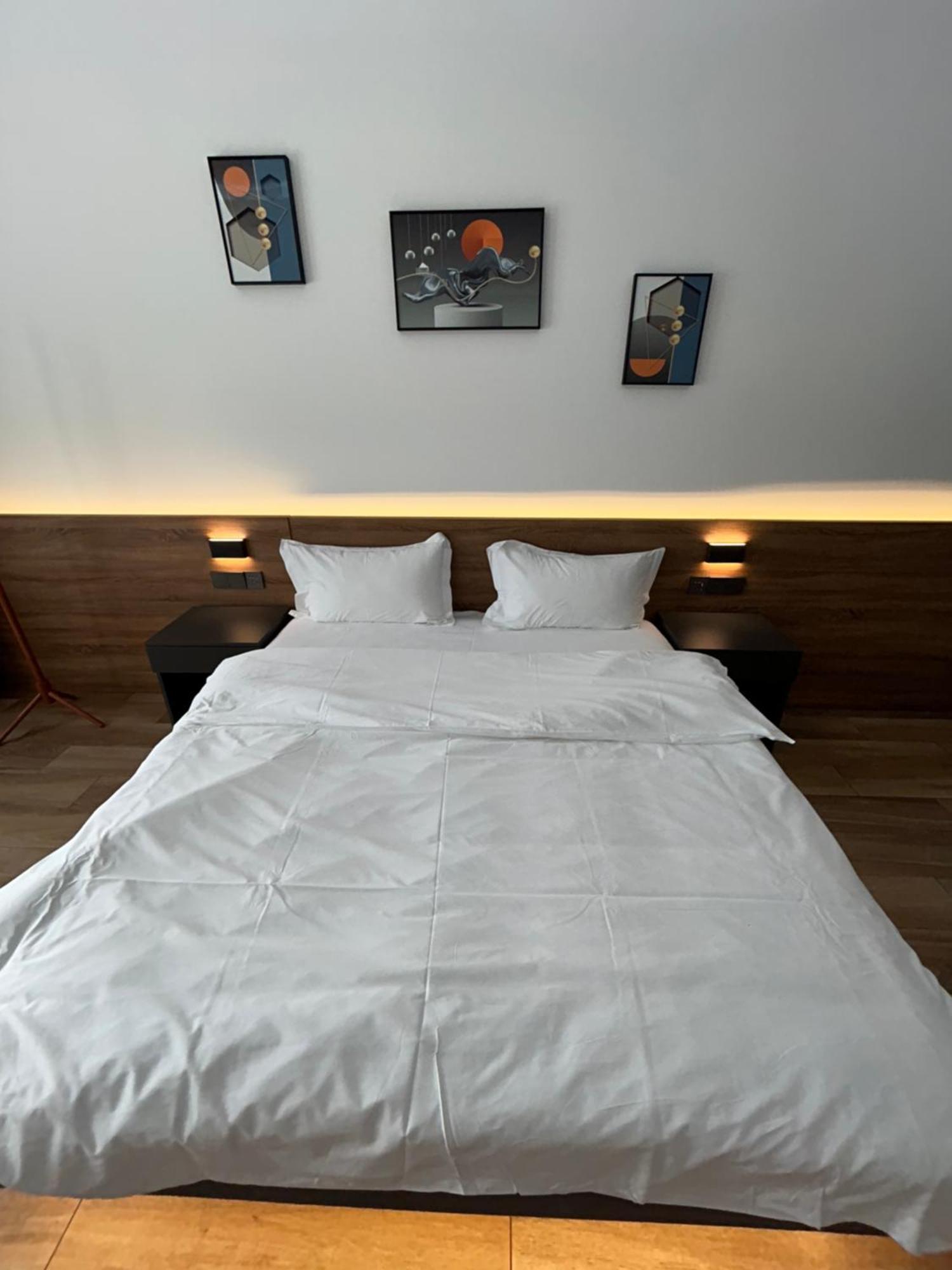 H.T Hotel Belgrade Luaran gambar