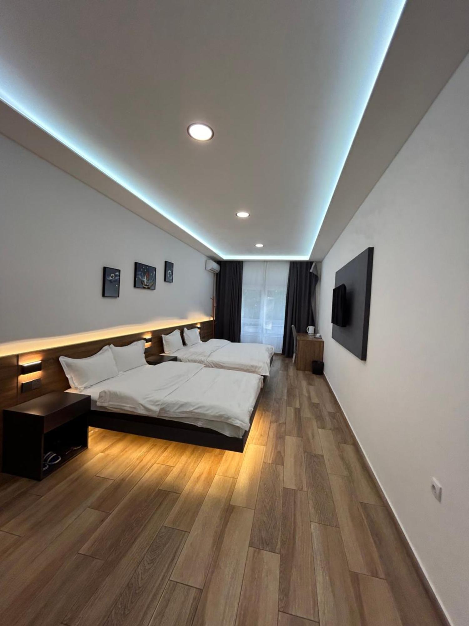H.T Hotel Belgrade Luaran gambar